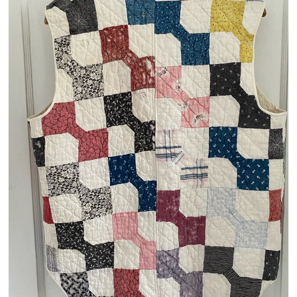 Handmade quilt vest. - Picture 2 of 8